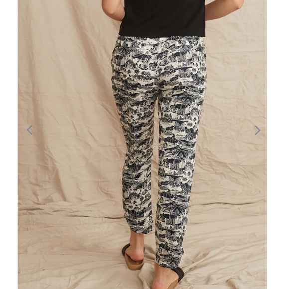 Marine Layer Allison Pant in SF Toile Print - Picture 3 of 9